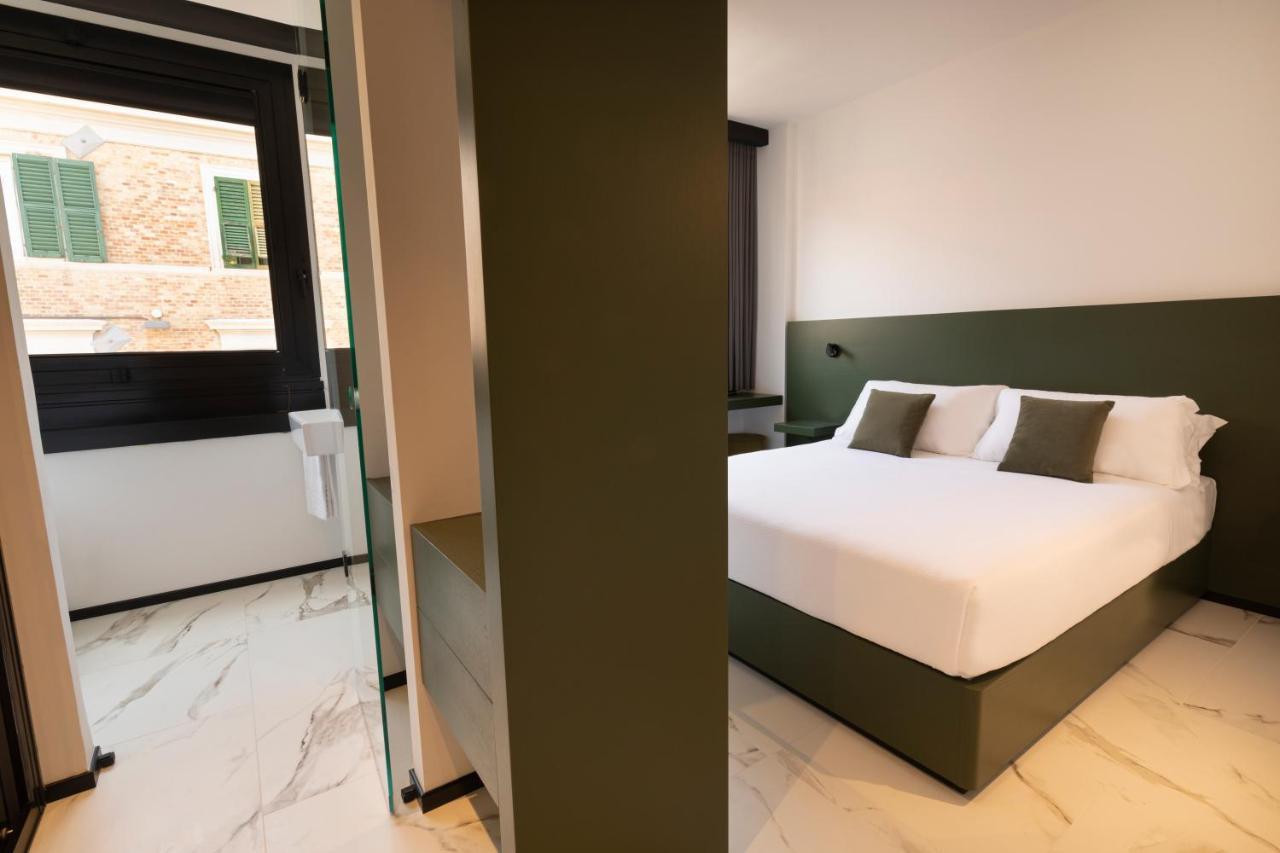 The City Hotel أنكونا المظهر الخارجي الصورة