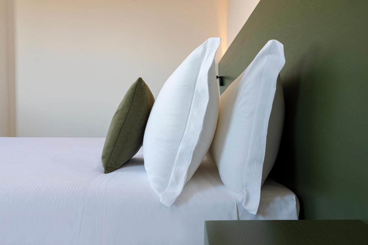 The City Hotel أنكونا المظهر الخارجي الصورة