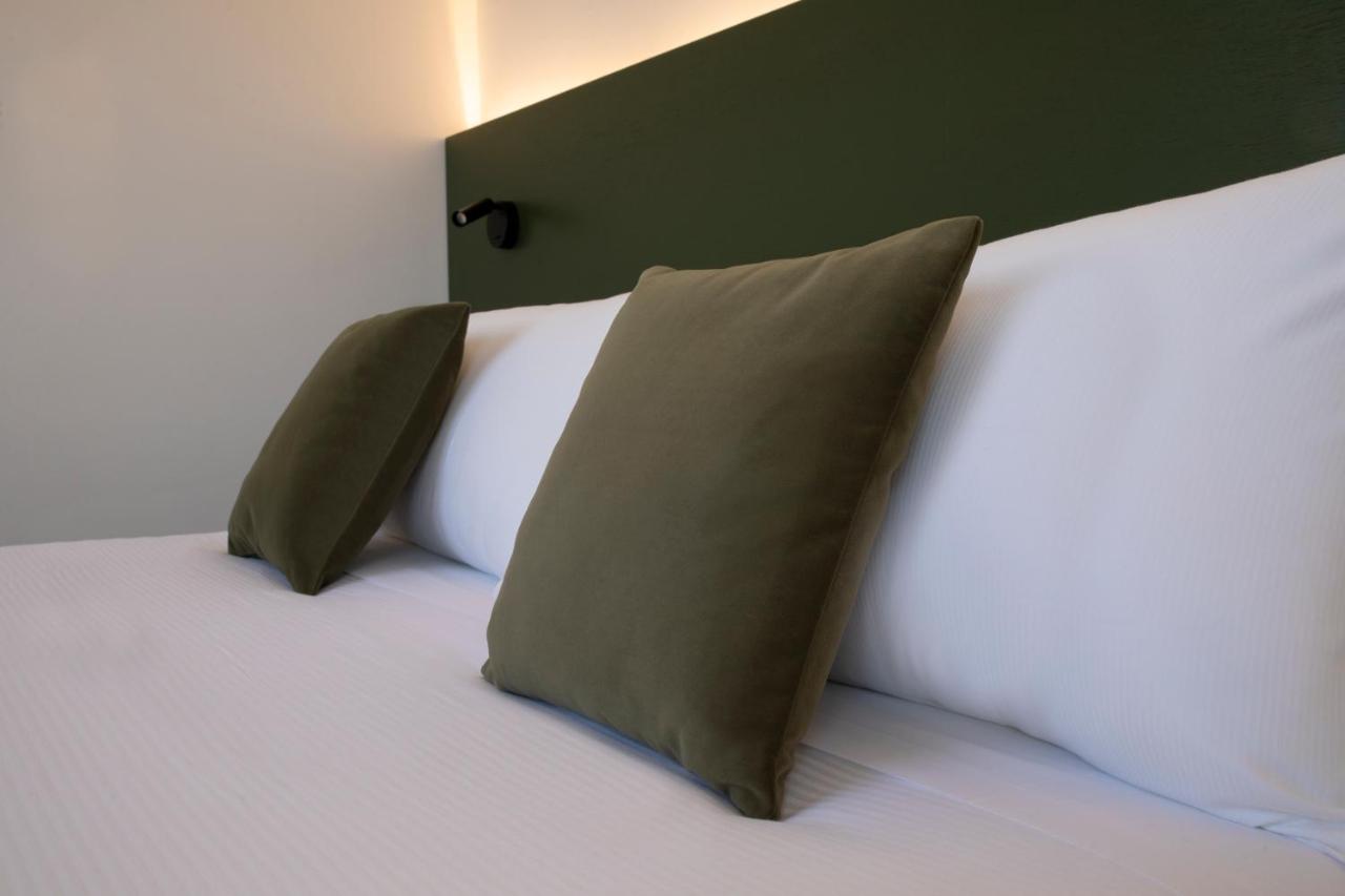 The City Hotel أنكونا المظهر الخارجي الصورة