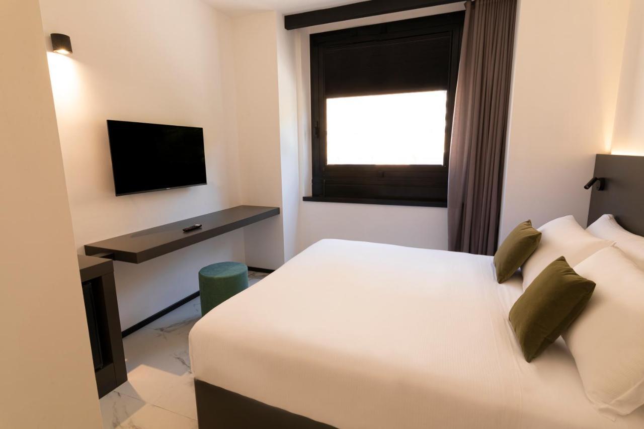 The City Hotel أنكونا المظهر الخارجي الصورة