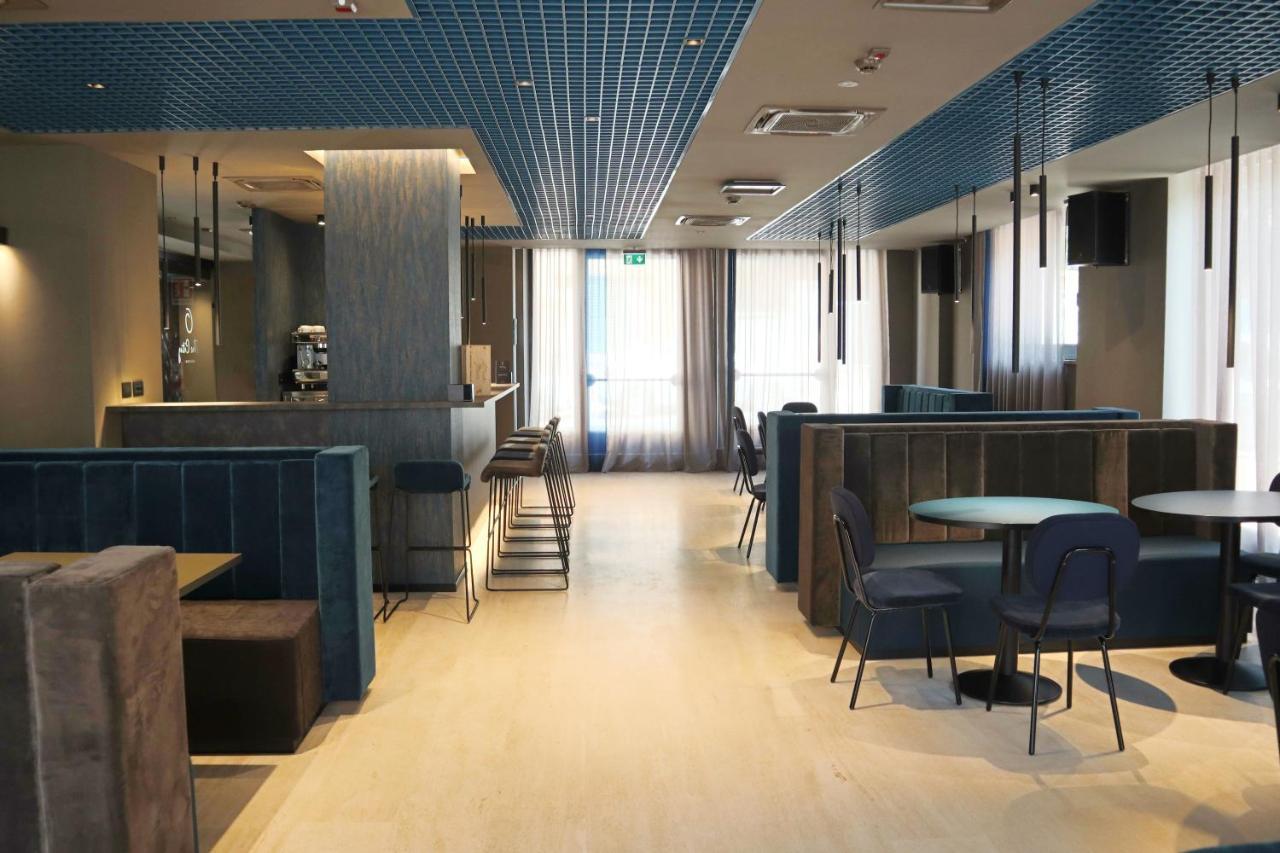 The City Hotel أنكونا المظهر الخارجي الصورة