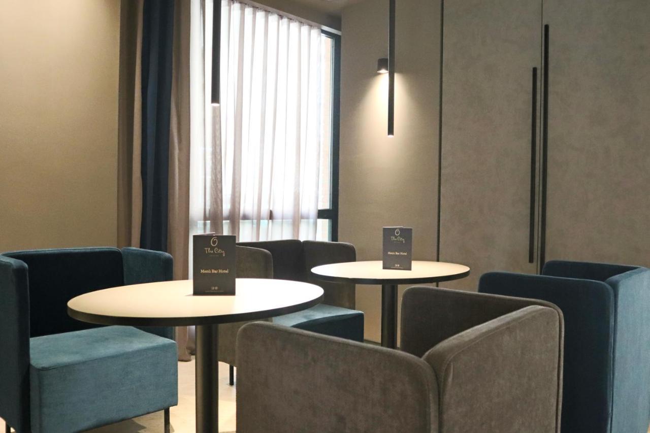 The City Hotel أنكونا المظهر الخارجي الصورة