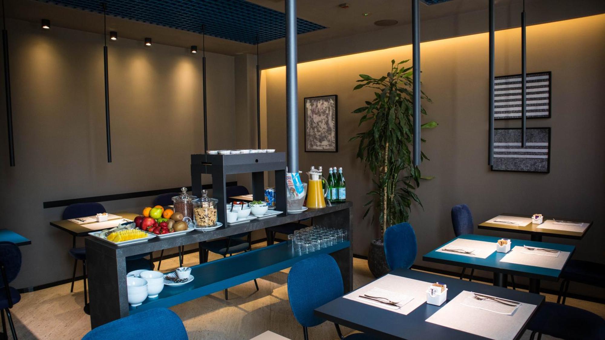 The City Hotel أنكونا المظهر الخارجي الصورة